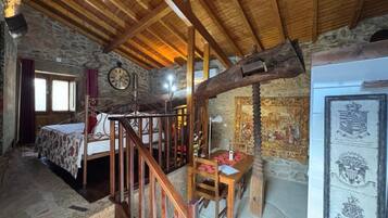 Cottage, Courtyard View