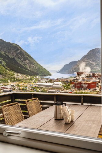 Odda Living - 3BR - Balcony - AG3