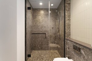 Hair dryer - Stunning 1 Bedroom Burj Khalifa View (Dubai)