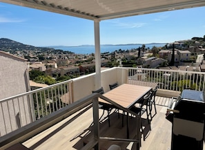 Outdoor dining - Les Terrasses de la Mer (Carqueiranne)