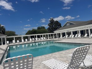Pool - Beautiful 3-bedroom house on private cul-de-sac with Golf Cart in The Villages (The Villages)