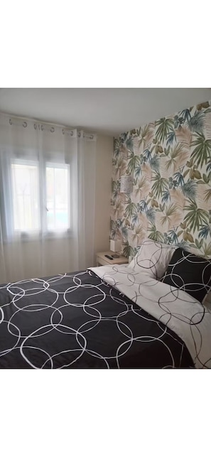 3 soverom, strykejern/-brett, wi-fi og sengetøy
