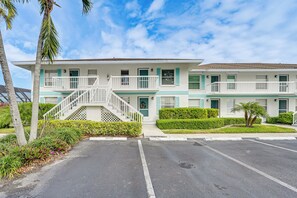 Interior - Pool Access! Retreat 6 Mi to Marco Island Beach (Naples)