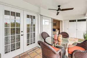 Interior - Pool Access! Retreat 6 Mi to Marco Island Beach (Naples)