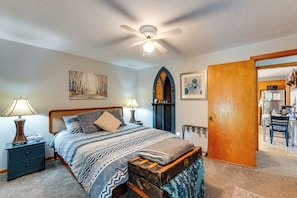 House (2 Bedrooms) | Interior