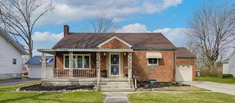 1 Mi to Dtwn Tiffin! Brick Bungalow w/ Patio, Yard