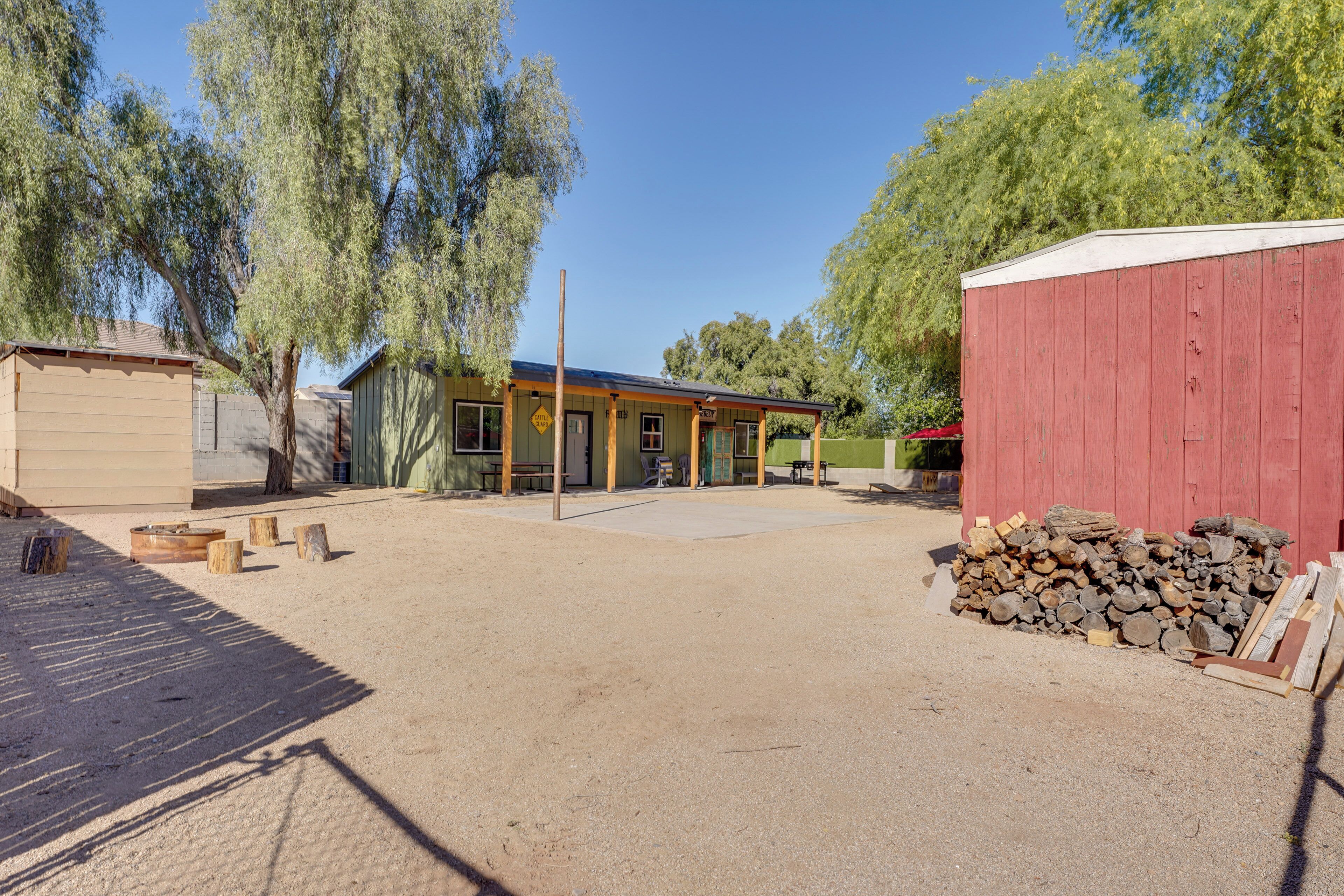 House (2 Bedrooms) | Interior