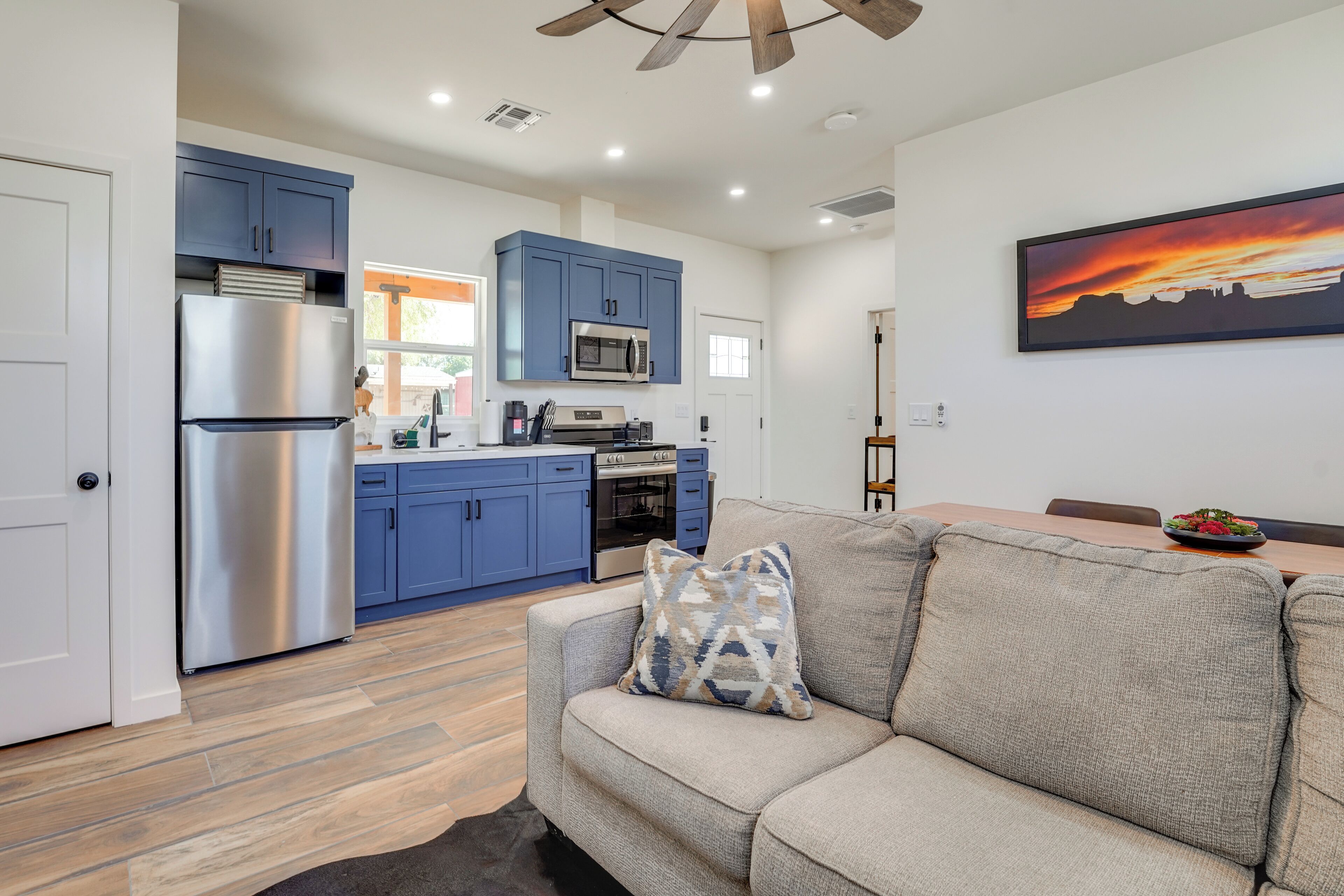 House (2 Bedrooms) | Interior