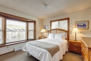 Apartment (3 Bedrooms) | Interior - Steps From Ski Shuttle! WP Condo w/ Heated Pool (Winter Park)