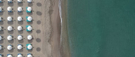 ชายหาด