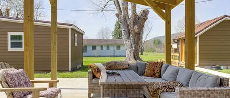 House (2 Bedrooms) | Front of property