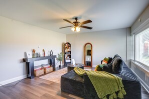 Apartment (3 Bedrooms) | Interior - 1 Mi to Sau: Collegedale Apt w/ Shared Yard! (Ooltewah)