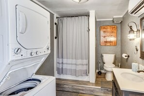 Interior - Gilbertsville Hideaway: 1 Mi to Lake! (Gilbertsville)