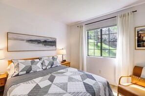 House (4 Bedrooms) | Interior - Oak Shores Lake House Near Marina! Community Perks (Bradley)