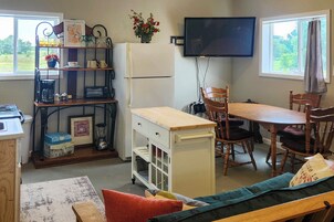 Apartment (0 Bedroom) | Interior