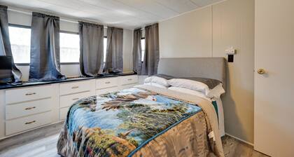 6 Mi to Fort Knox! Rural Family Home, Pets Welcome