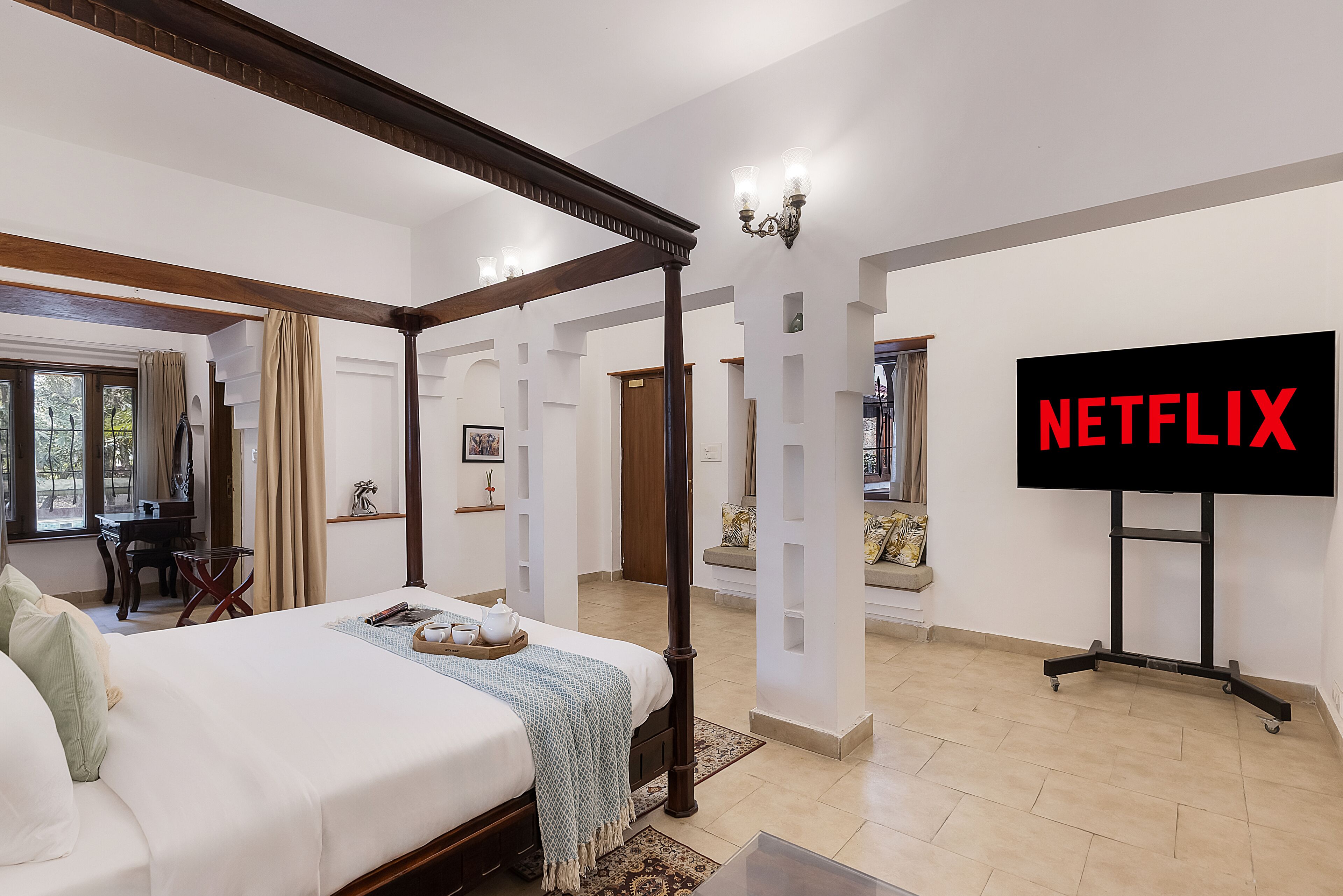 Vila luxo, vista para o lago | Ferros/tábuas de passar roupa, Wi-Fi de cortesia
