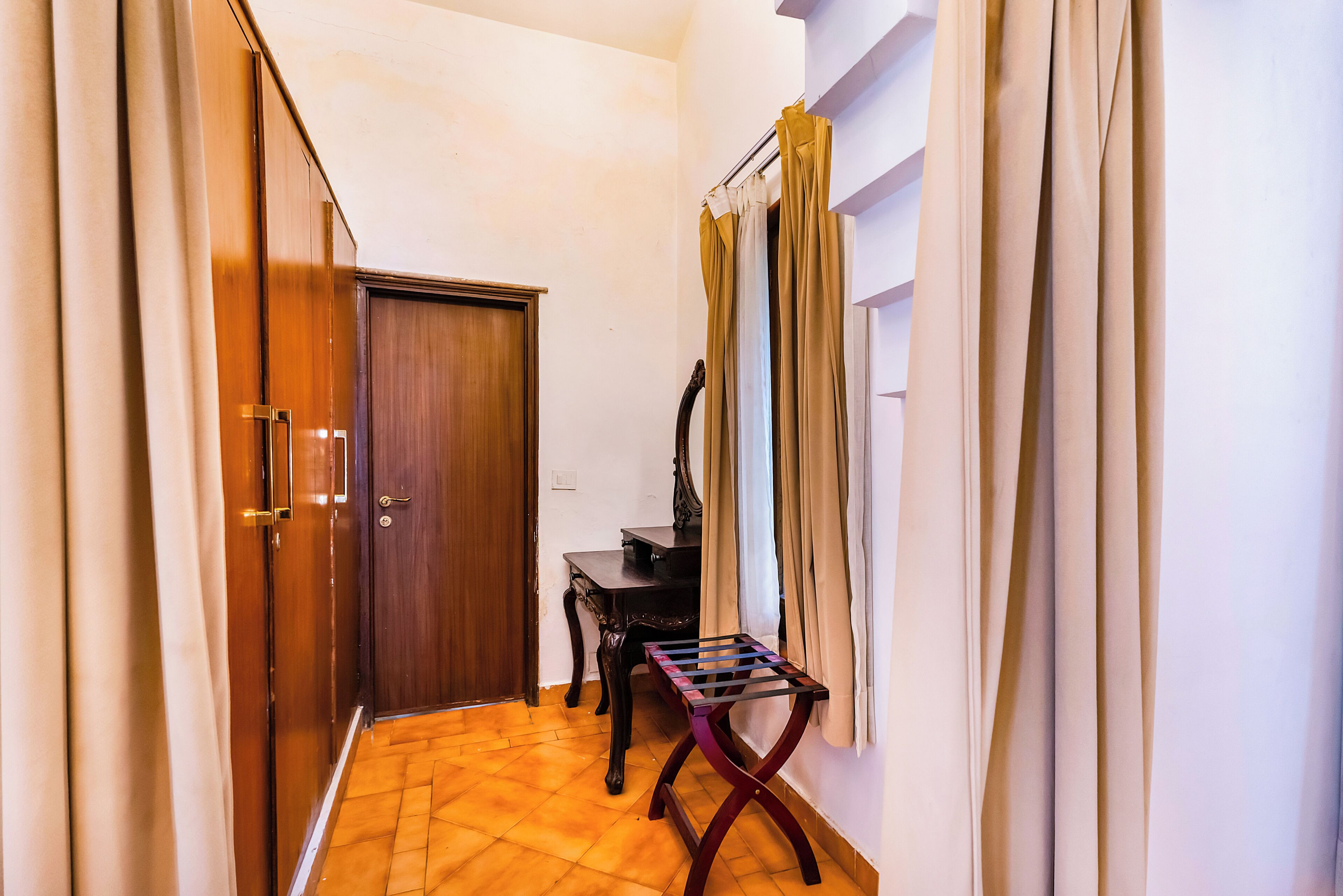 Deluxe Villa, Lake View | Interior