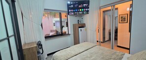 アイロン / アイロン台、WiFi、ベッドシーツ