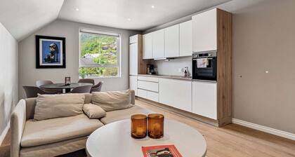 Odda Apartments - 3BR - Parking - T32