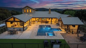 Pool - Golfers paradise minutes away from the Frio River! (Concan)