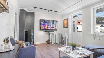 TV, fireplace, offices