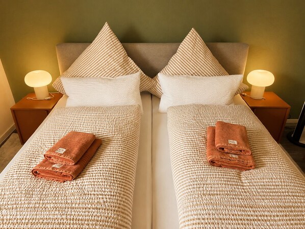 Deluxe Apartment | WiFi (free), bed sheets