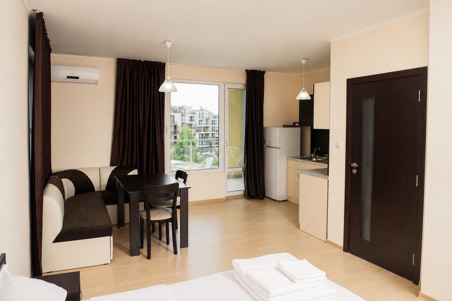 Comfort Studio | Living area