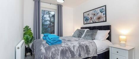 3 Schlafzimmer, Bügeleisen/Bügelbrett, WLAN, Bettwäsche