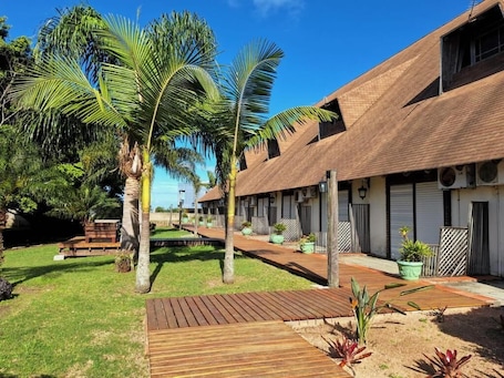 Family Room, Courtyard View | Terrace/patio. Pontal Tapes Hotel