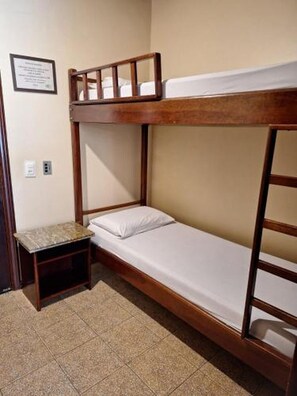 Desk, laptop workspace, free WiFi - Pontal Tapes Hotel (Tapes)