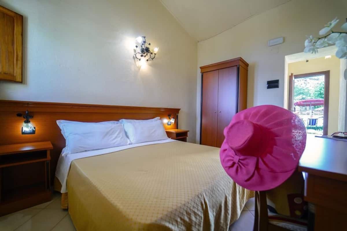 Basic Double or Twin Room