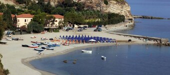 FRUIT VILLAGE Baia delle Sirene