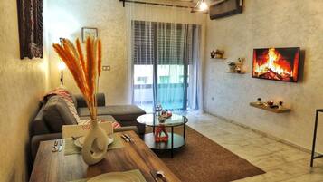 Apartment, 1 Bedroom | Living room