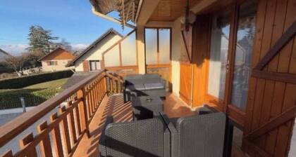 Ă Chalet Savoyard