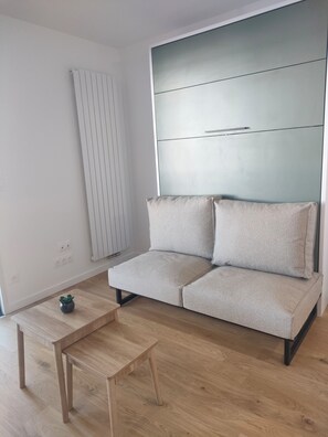 Living area - Studio 2 steps from the beach and embankment of Les Sables D'olonne (Les Sables-d'Olonne)