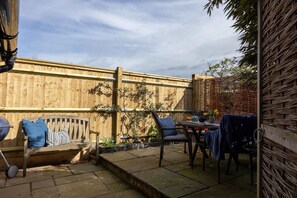 House - Journey s End Luxury Cottage 100m From Sea (Chichester)