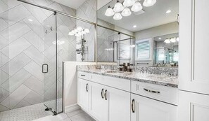 Bathroom - Luxury Naples Retreat / Pool, Near Beach (Naples)