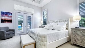 Room - Luxury Naples Retreat / Pool, Near Beach (Naples)