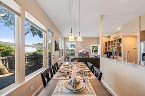 Dining - 4073 Whale Watcher's Cove - Bay View Home (Monterey)