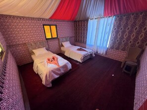 In-room safe, free WiFi - Wadi Rum Legacy Camp (Wadi Rum)