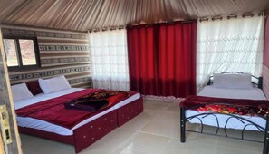 In-room safe, free WiFi - Wadi Rum Legacy Camp (Wadi Rum)