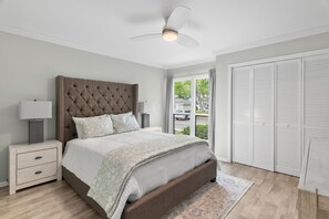 Iron/ironing board, WiFi, bed sheets - 2BD Condo, Bay Views, 6-Passenger Golf Cart, Pool (Miramar Beach)