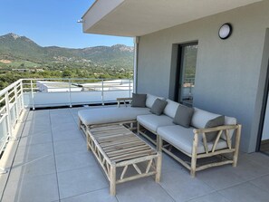 Terrace/patio - 4-bedroom rooftop flat with 180° views (Zonza)