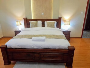 Apartment, 4 Bedrooms, Accessible, Smoking - Luxurious 4-bedroom Apartment With Pool Access in Lavington (Nairobi)