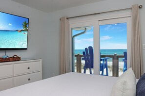 Room - ☀️ My Tide - Beachfront Swim Spa - Pet Friendly 🌴 (Cape San Blas)