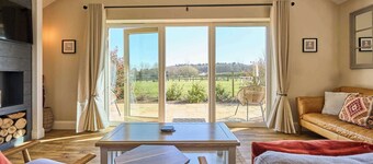 Host & Stay | Mole Cottage