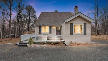 House, 3 Bedrooms | Exterior