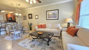 Lejlighed - 2 soveværelser | Opholdsområde