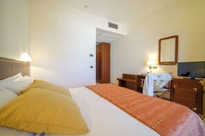 Room - FRUIT VILLAGE BAIA DELLA ROCCHETTA (VIBO VALENTIA)